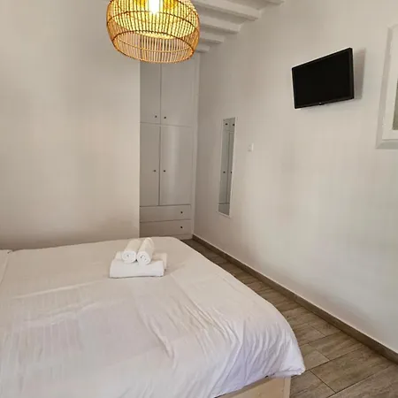 Hotel Eleanna's Mykonos 2*